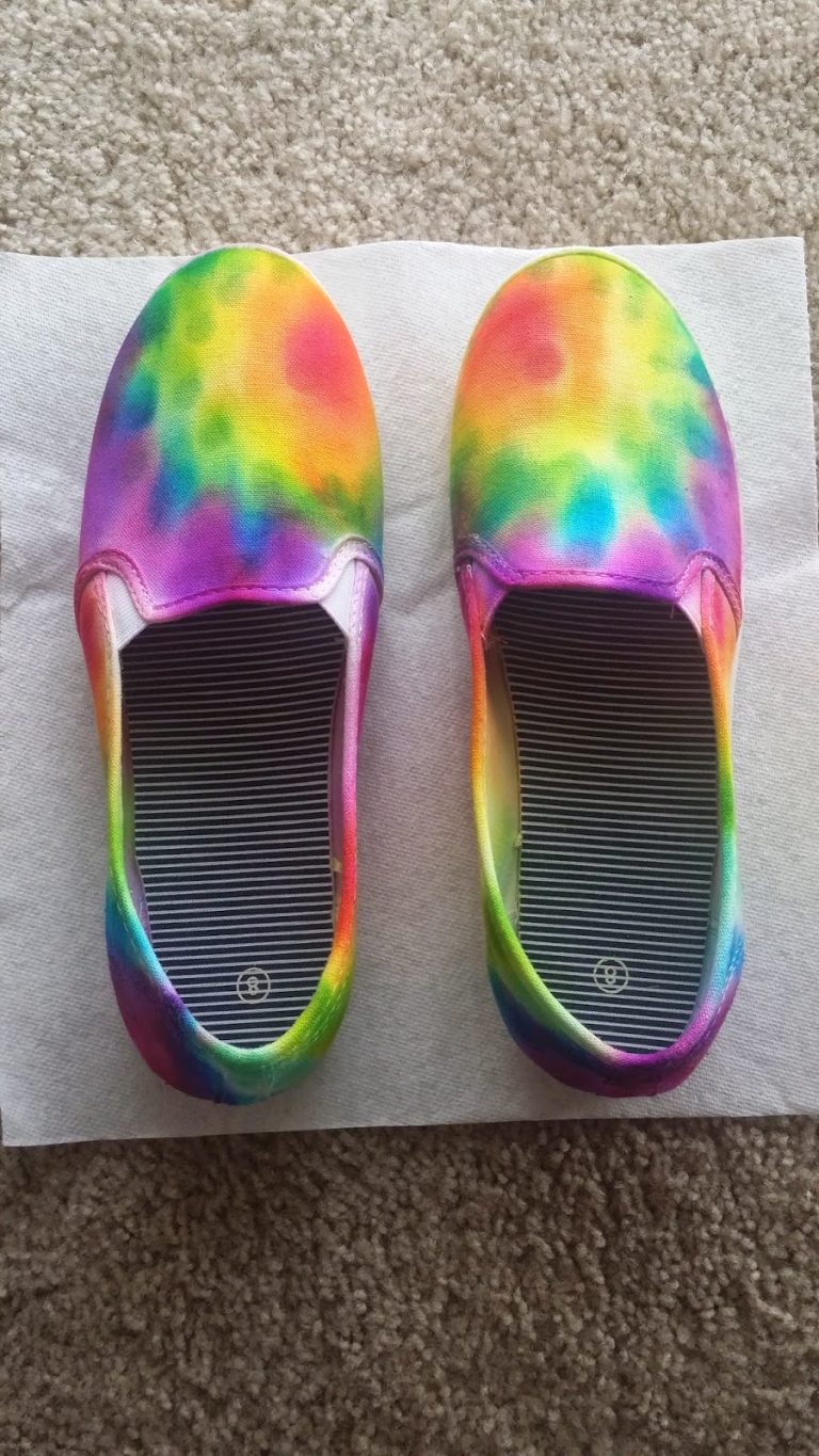 How to Tie Dye Shoes: 14 Fascinating Ways - Guide Patterns
