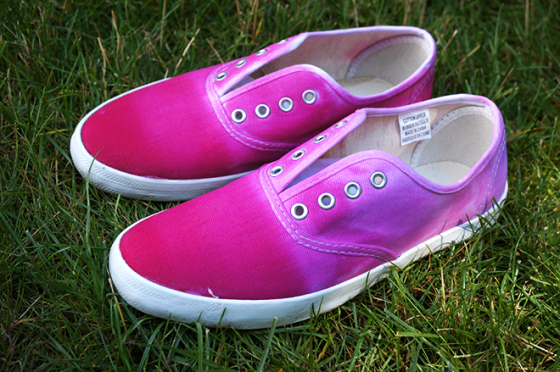 How To Tie Dye Shoes 14 Fascinating Ways Guide Patterns