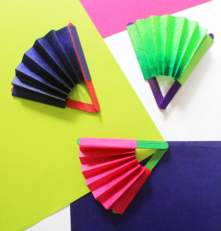 How to make paper fans on a stick How to make paper fans on a stick picture