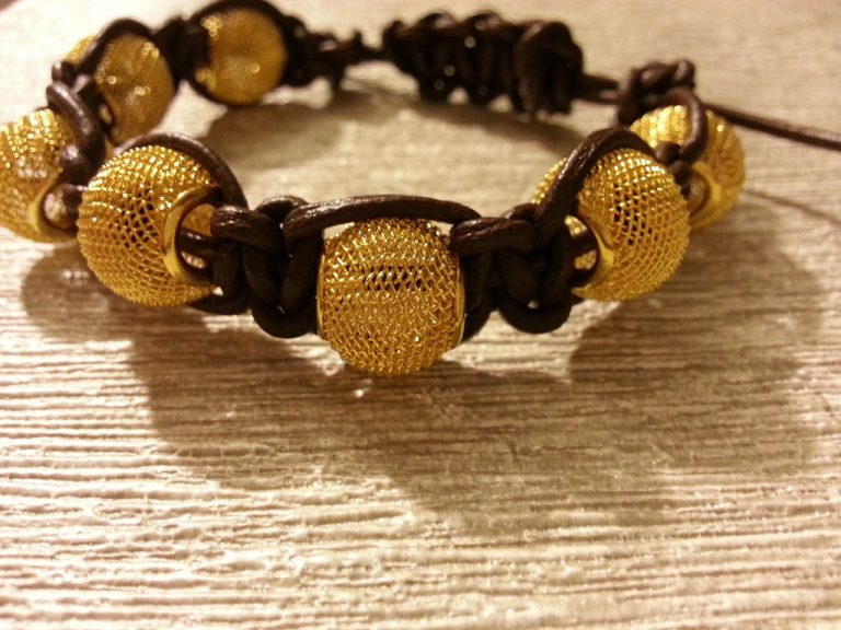 15+ Tutorials to Make a Shamballa Bracelet Guide Patterns