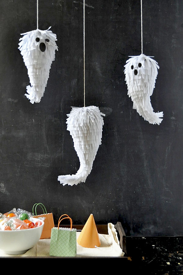 17 Easy Ways to Make a Halloween Piñata | Guide Patterns