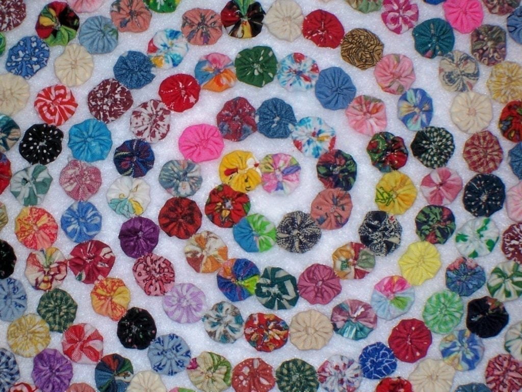 How to Make a YoYo Quilt 13+ Cool Instructions Guide Patterns