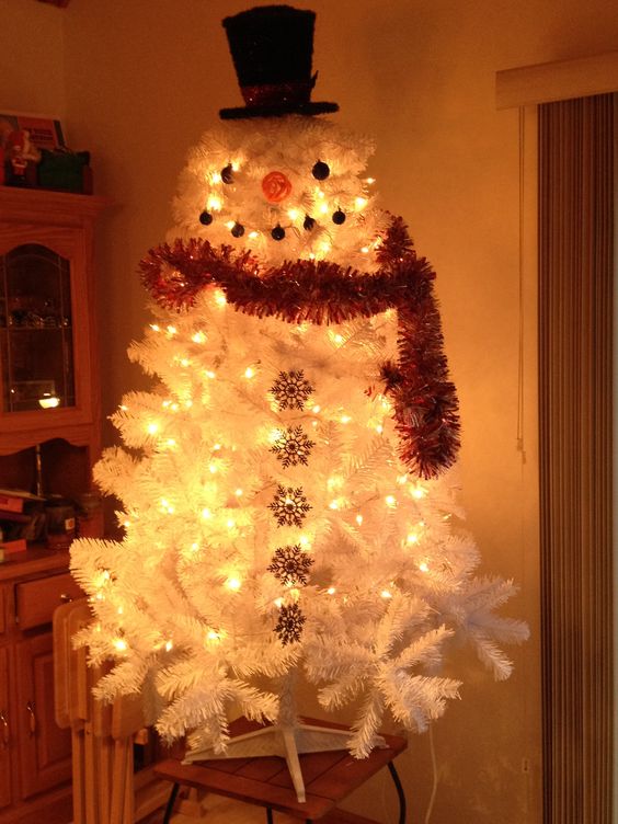 41 Best Images White Christmas Tree Decorated As A Snowman : LOVE this snowman tree!!! It's decked out from top to ...