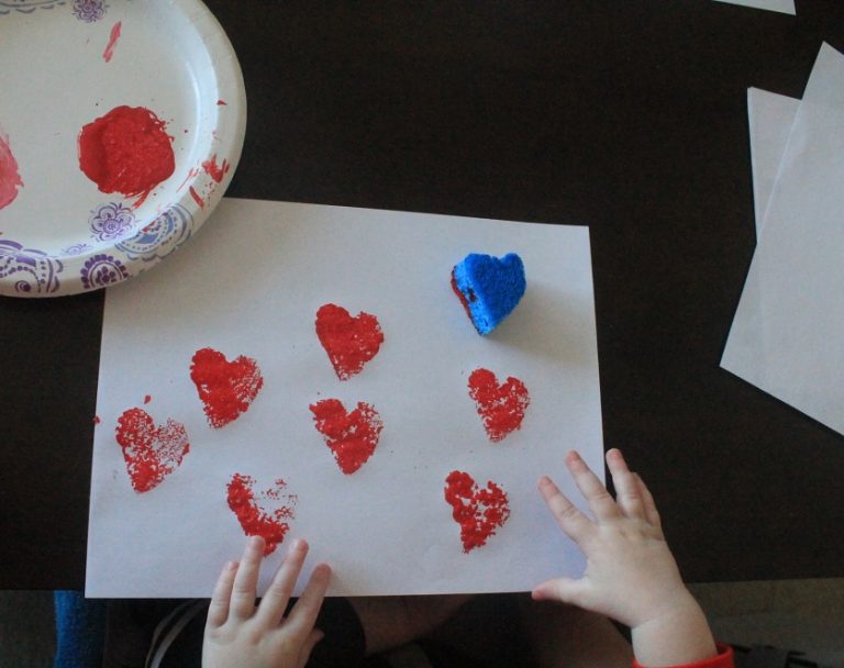 24 + Creative DIY Sponge Painting Ideas for Kids and Adults Guide Patterns