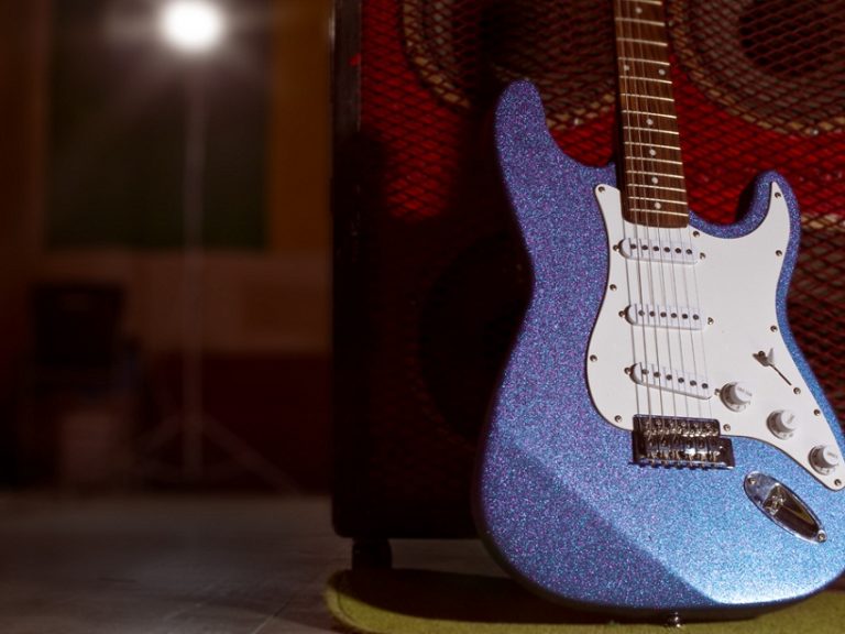 6+ Cool Guitar Painting Tutorials and Ideas Guide Patterns