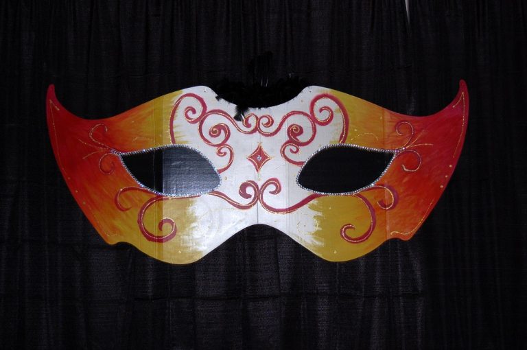 18 Ways to Make a DIY Masquerade Mask Guide Patterns